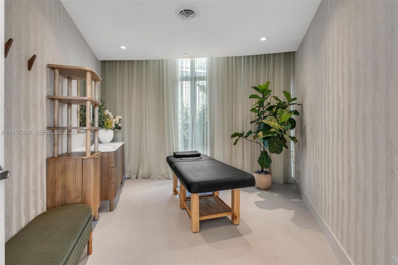 700 NE 24th St, Unit 1806, Miami, FL 33137 Photo