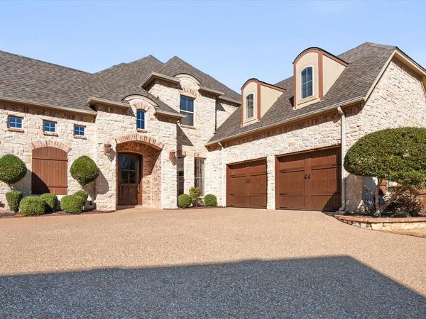 5904 St Ives Court, Arlington, TX 76017