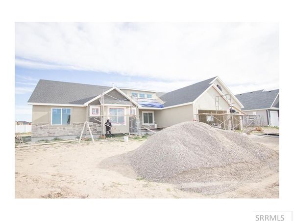 240 Galena Summit Dr, IDAHO FALLS, ID 83404