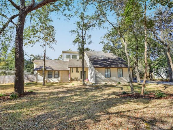 105 E Capri Cove, Niceville, FL 32578