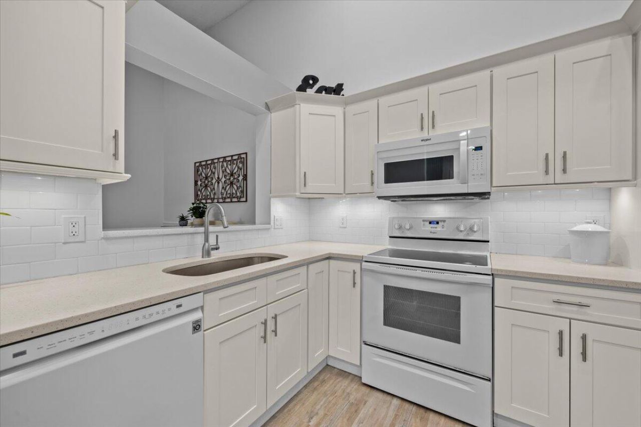 6552 Chasewood Drive, Unit F, Jupiter, FL 33458 Photo