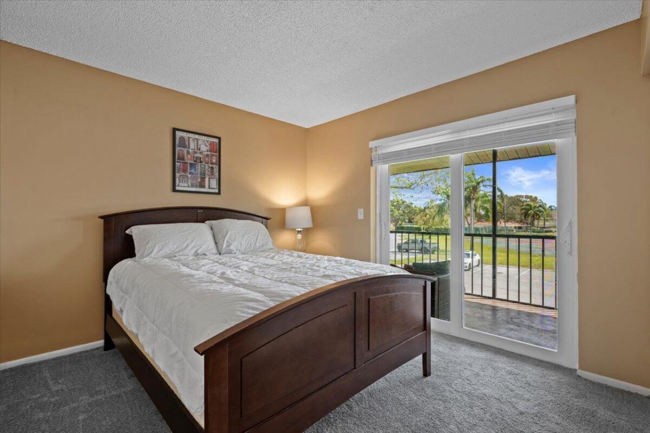 6552 Chasewood Drive, Unit F, Jupiter, FL 33458 Photo