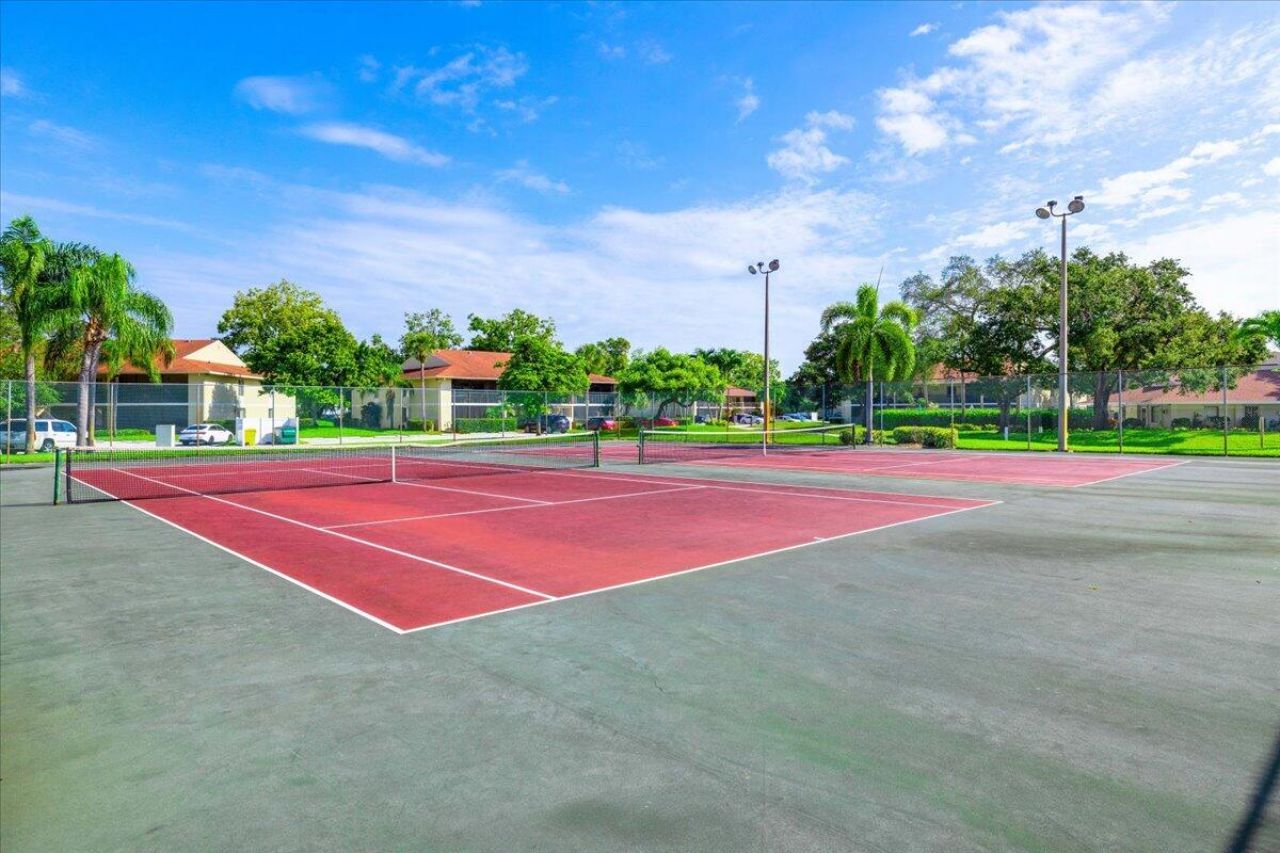 6552 Chasewood Drive, Unit F, Jupiter, FL 33458 Photo