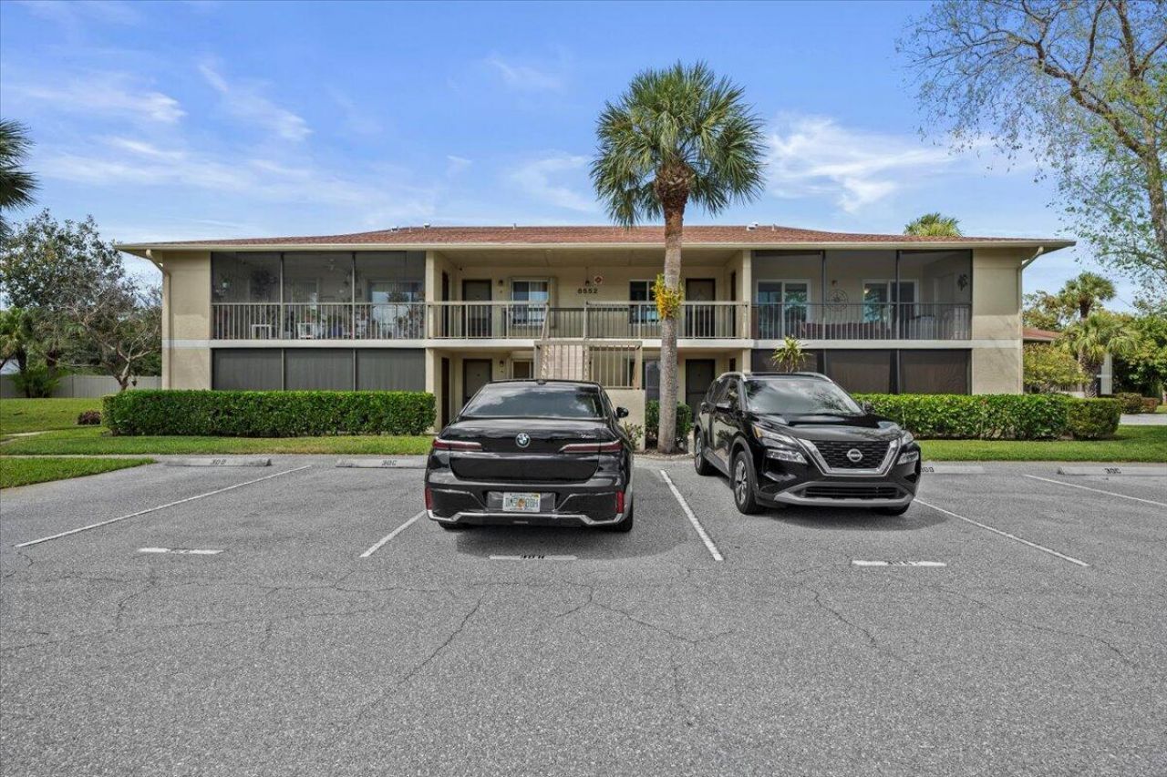 6552 Chasewood Drive, Unit F, Jupiter, FL 33458 Photo