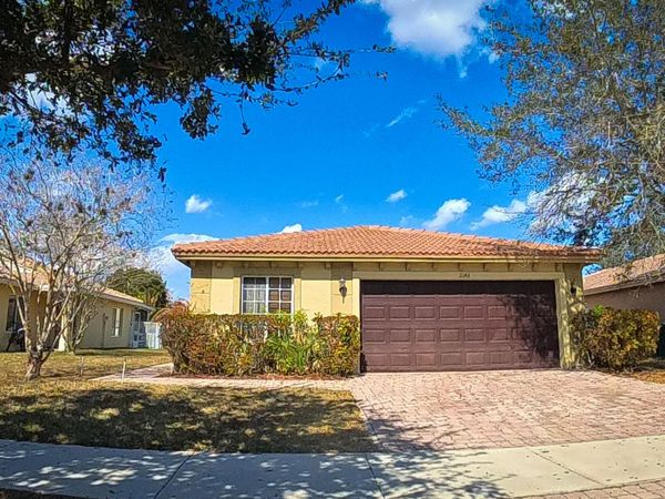2142 SW Newport Isles Boulevard, Port St. Lucie, FL 34953