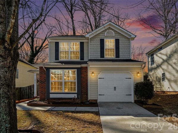 3810 Brookchase Lane, Charlotte, NC 28205