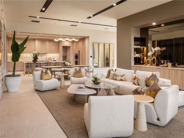 4 Kaya Canyon Way, Unit 15, Henderson, NV 89012