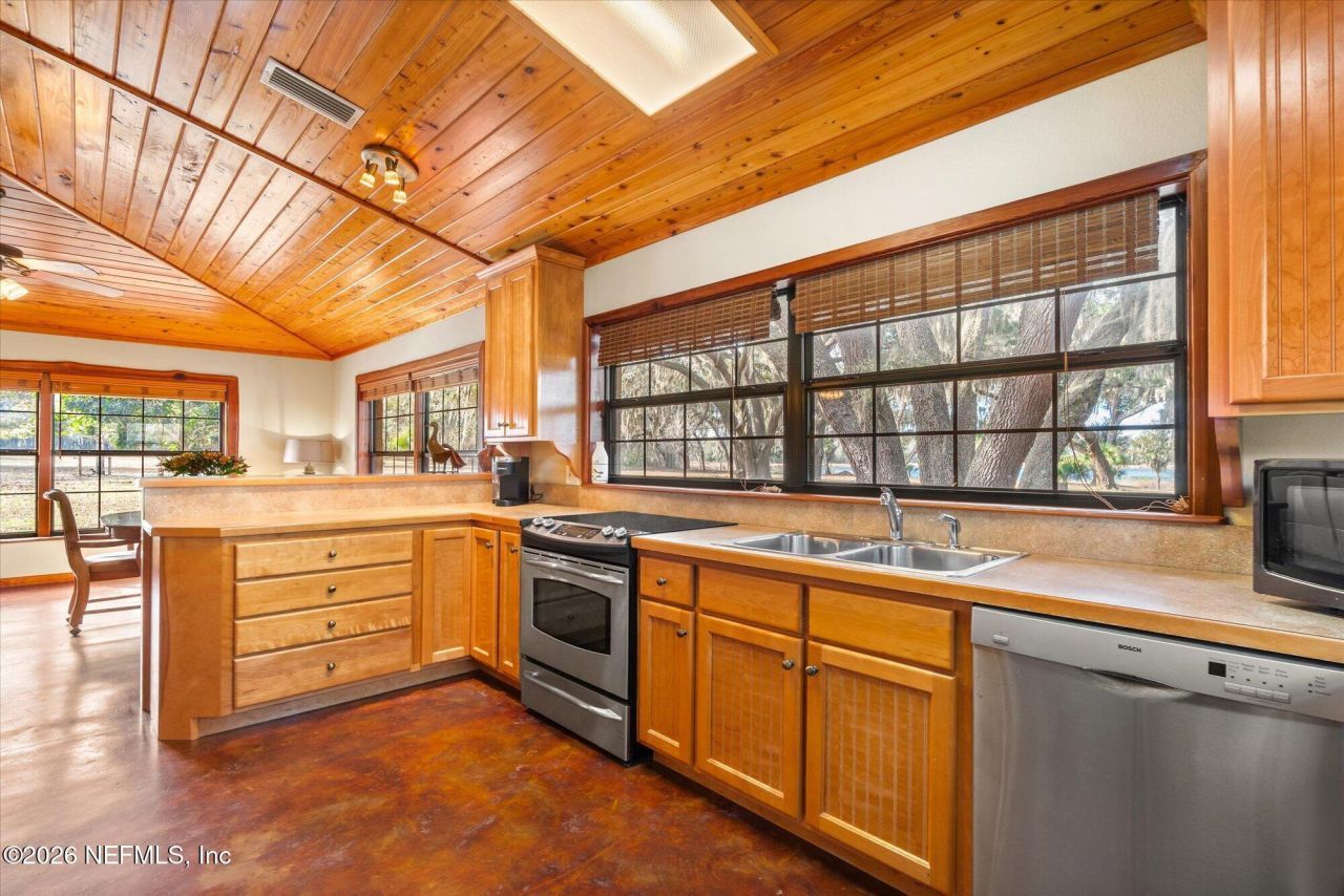 118 Hooks Lake Road, Melrose, FL 32666 Photo