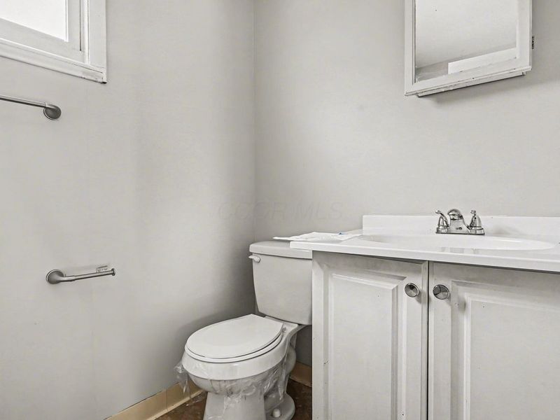 2900 Gentry Lane , Columbus, OH 43232 Photo 11