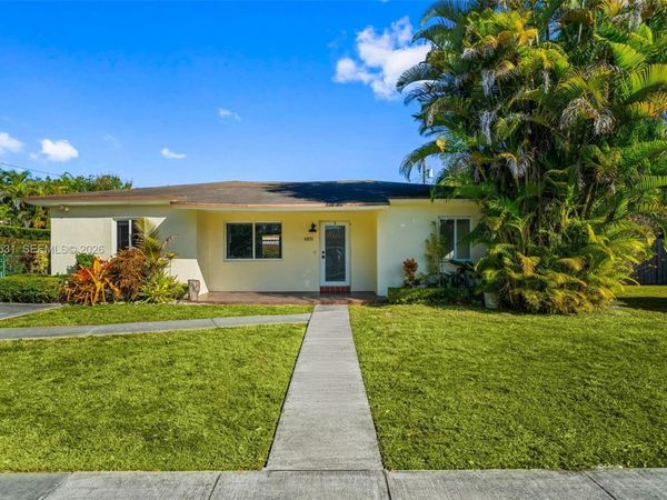 6851 SW 48th Ter , Miami, FL 33155