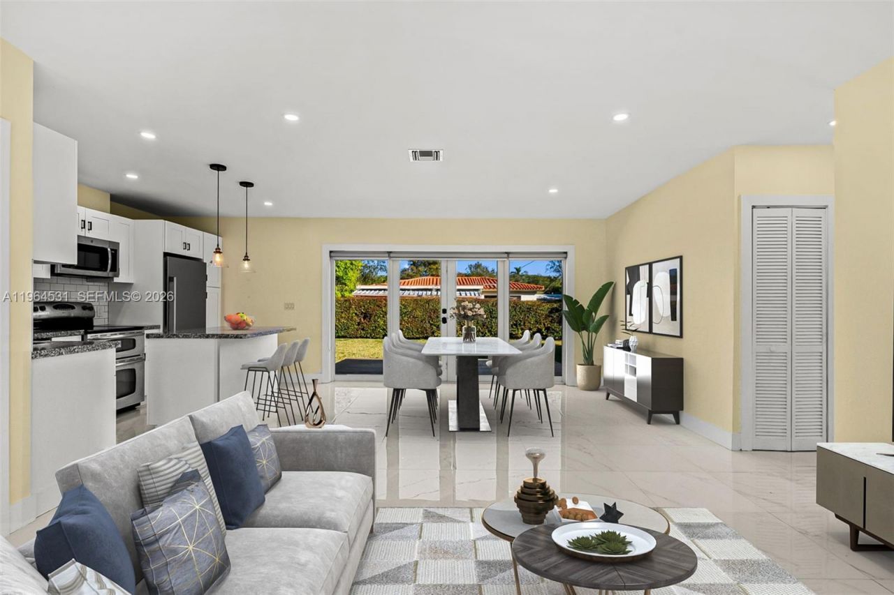 6851 SW 48th Ter , Miami, FL 33155 Photo