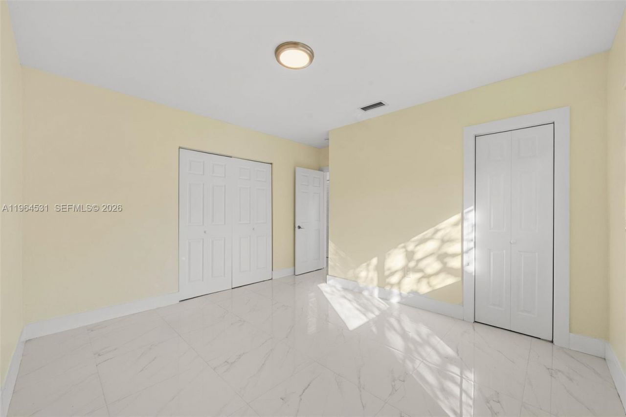 6851 SW 48th Ter , Miami, FL 33155 Photo