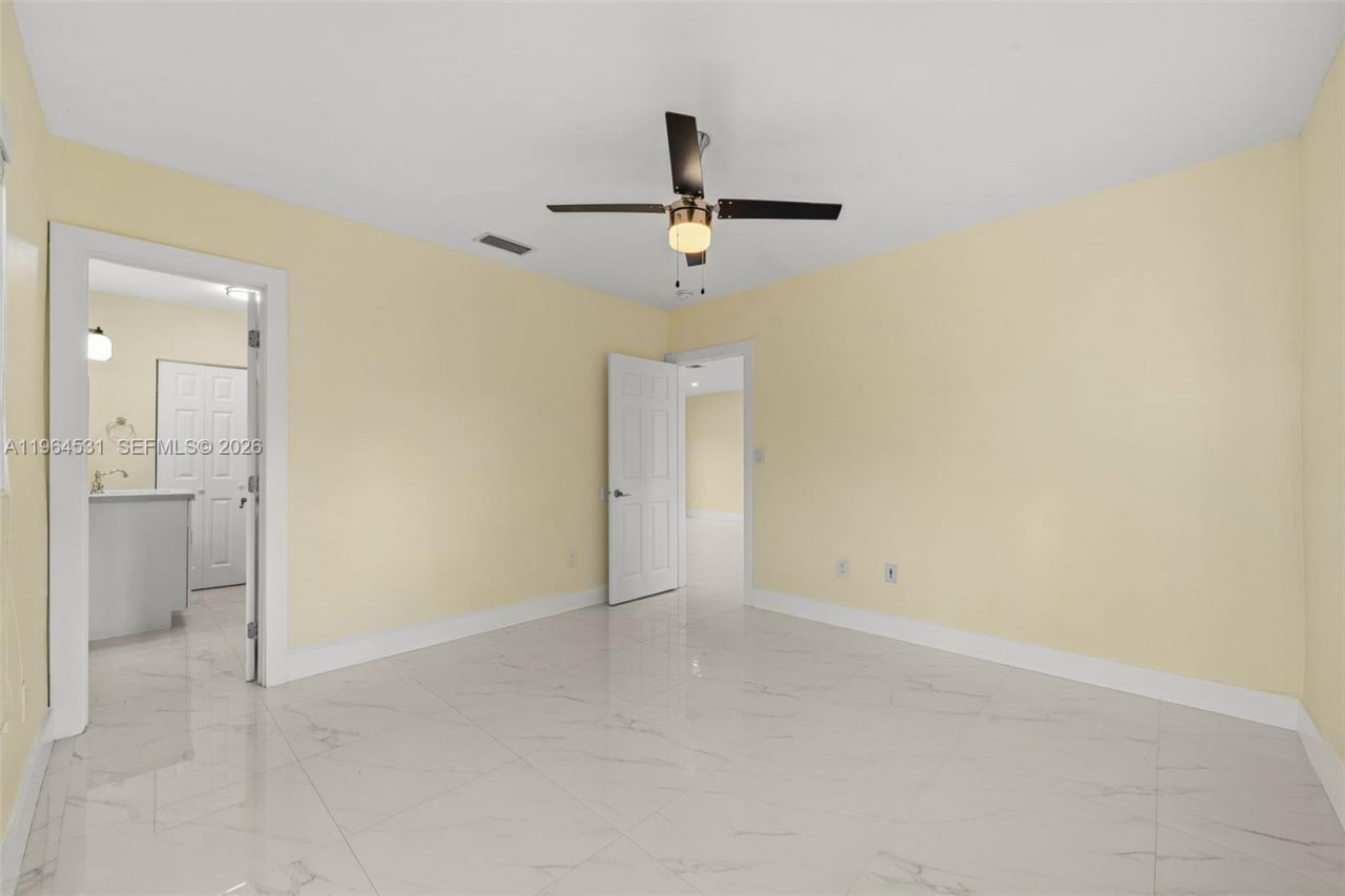 6851 SW 48th Ter , Miami, FL 33155 Photo