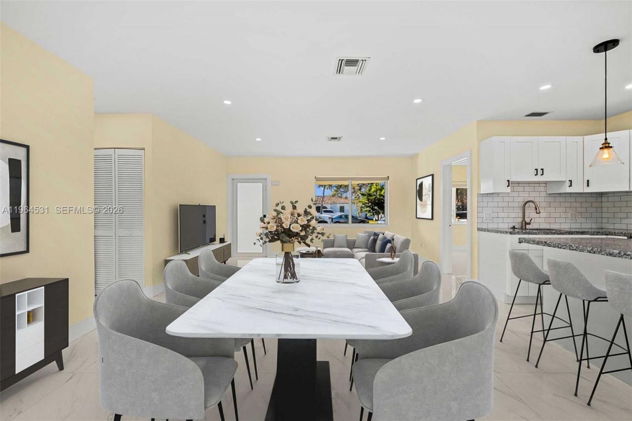 6851 SW 48th Ter , Miami, FL 33155 Photo