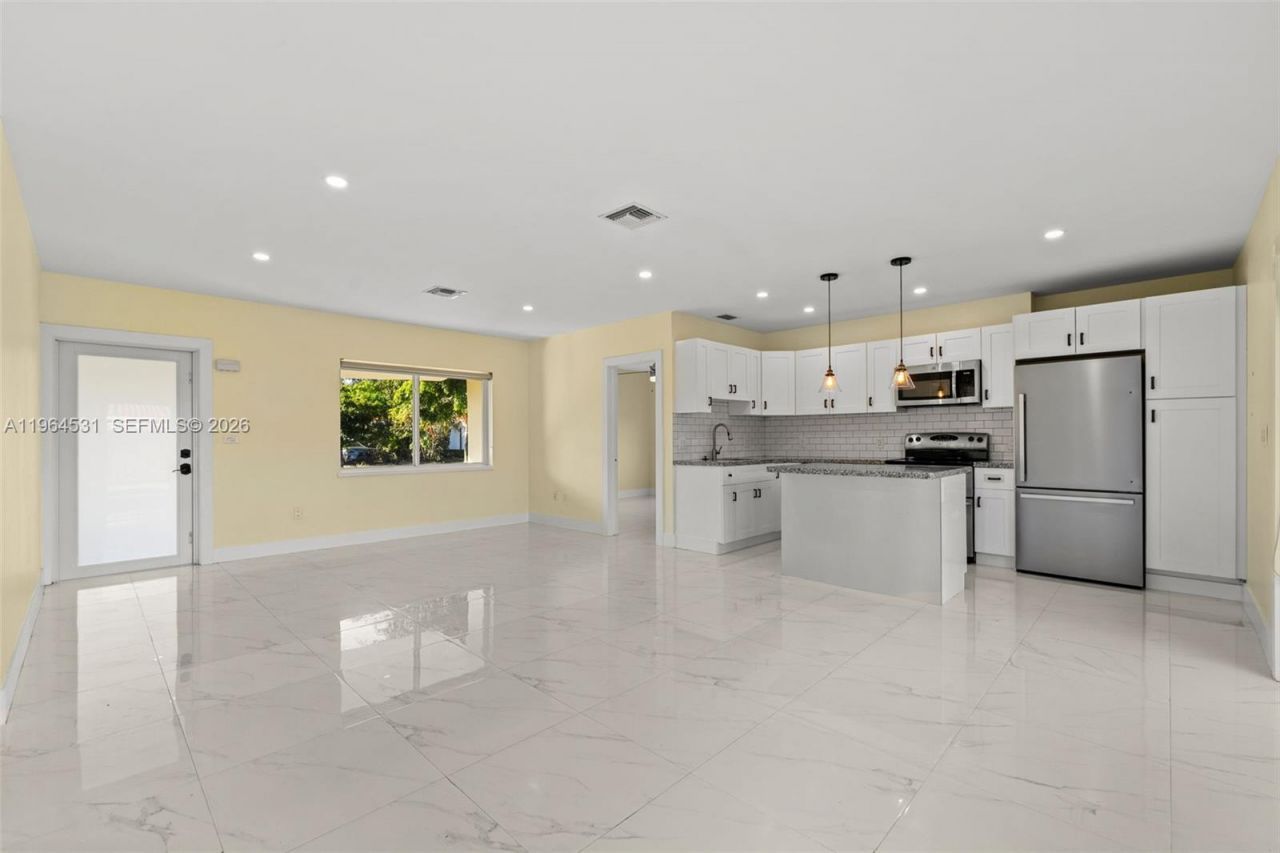 6851 SW 48th Ter , Miami, FL 33155 Photo