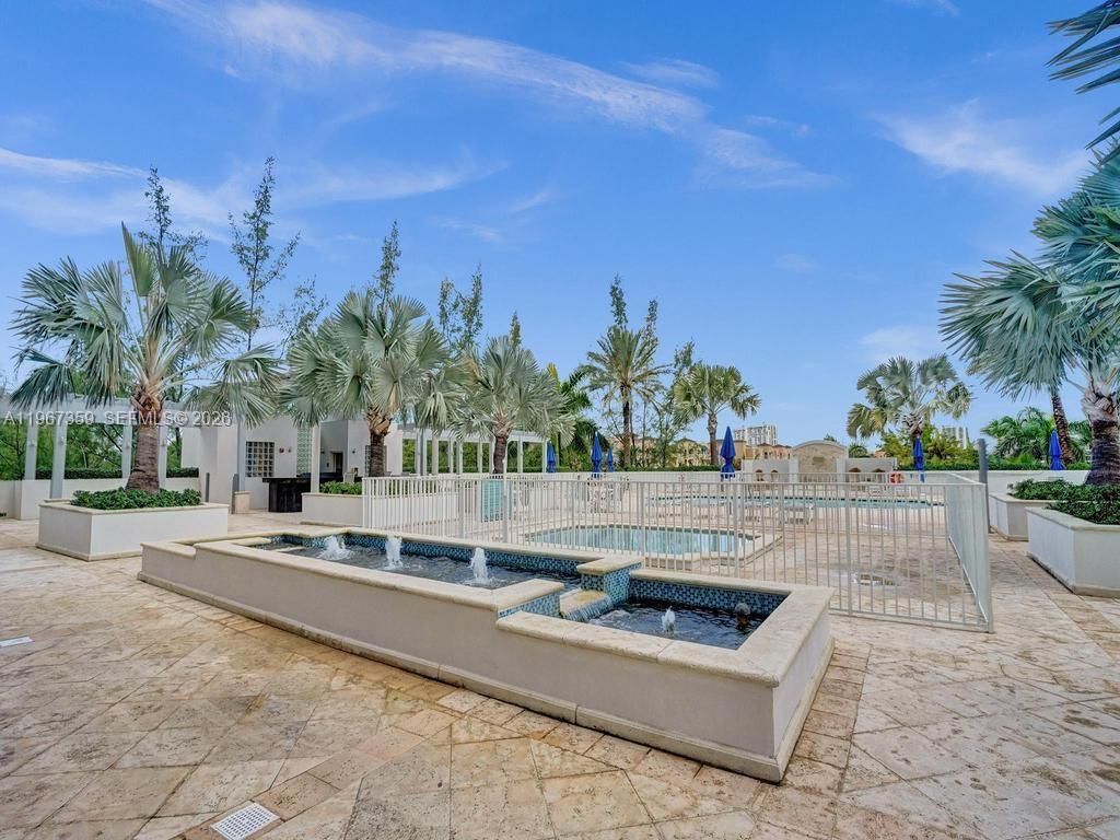 19400 Turnberry Way, Unit 1012, Aventura, FL 33180 Photo