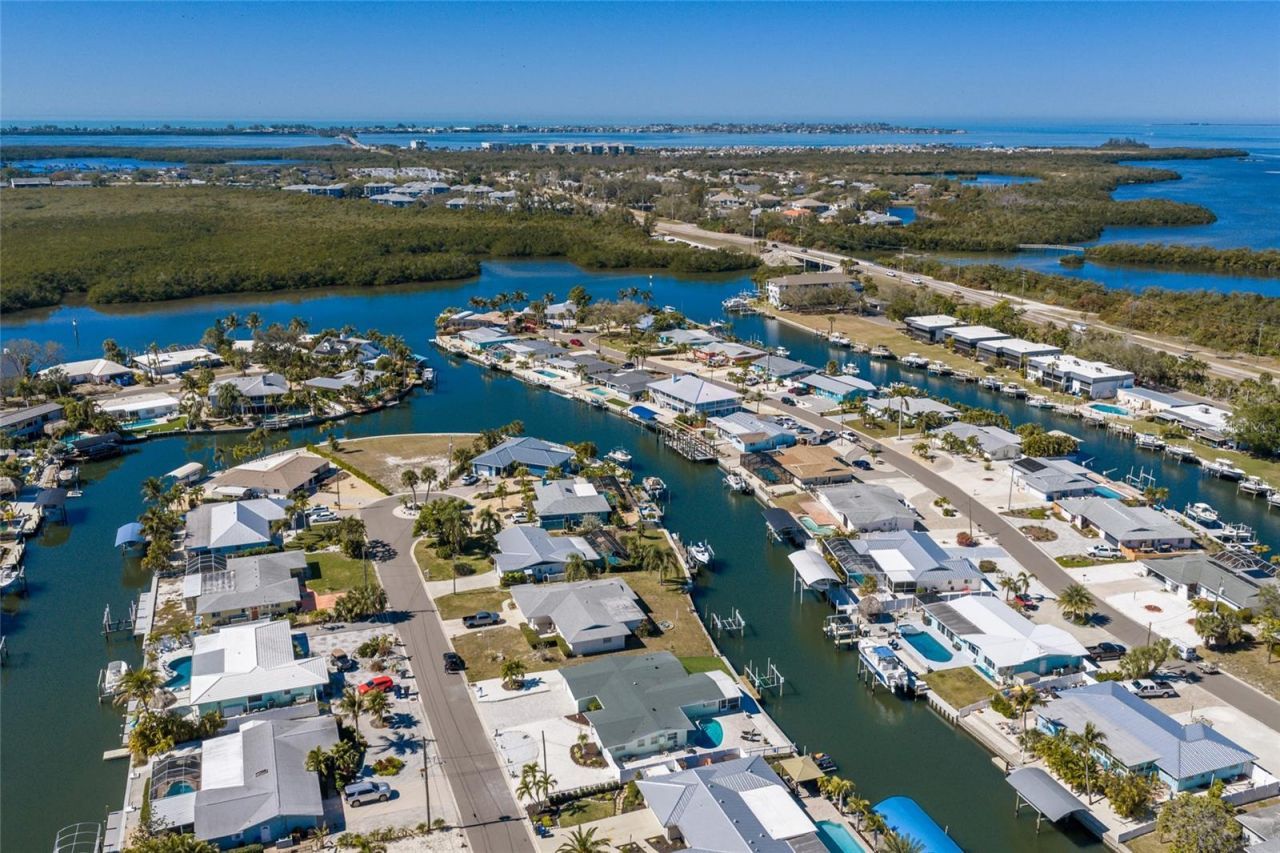 10316 Kingfisher Road W, Bradenton, FL 34209 Photo