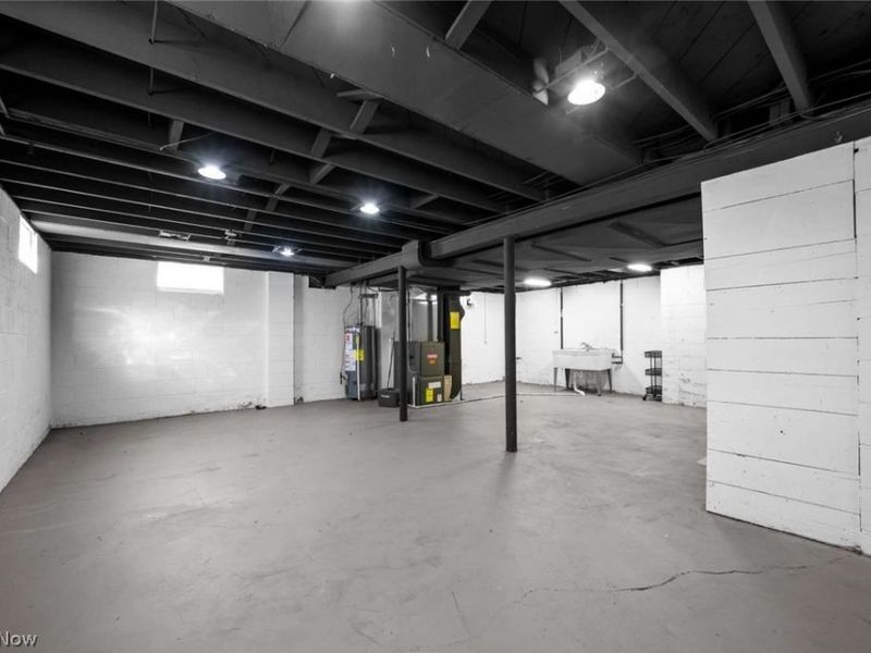 99 N Munroe Road, Tallmadge, OH 44278 Photo 22