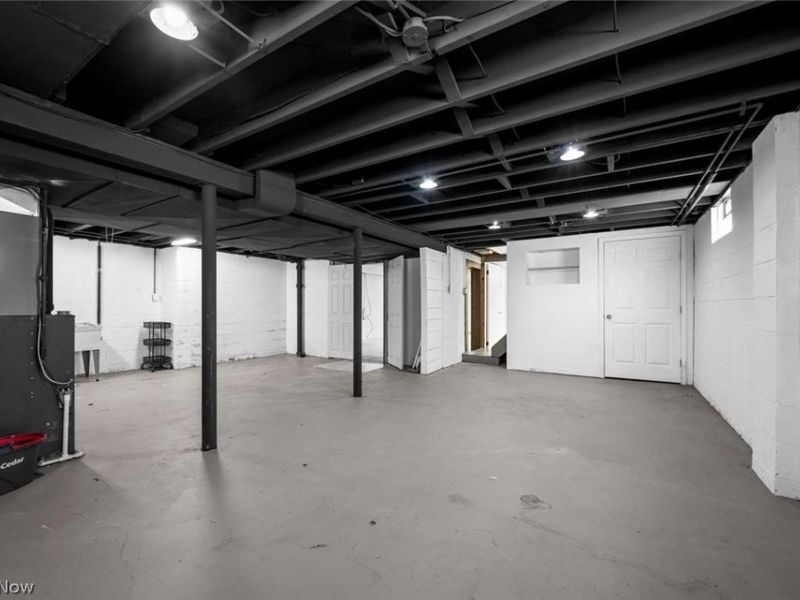 99 N Munroe Road, Tallmadge, OH 44278 Photo 23