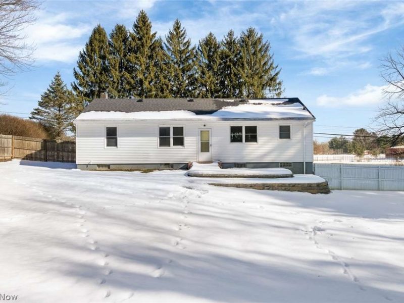 99 N Munroe Road, Tallmadge, OH 44278 Photo 4