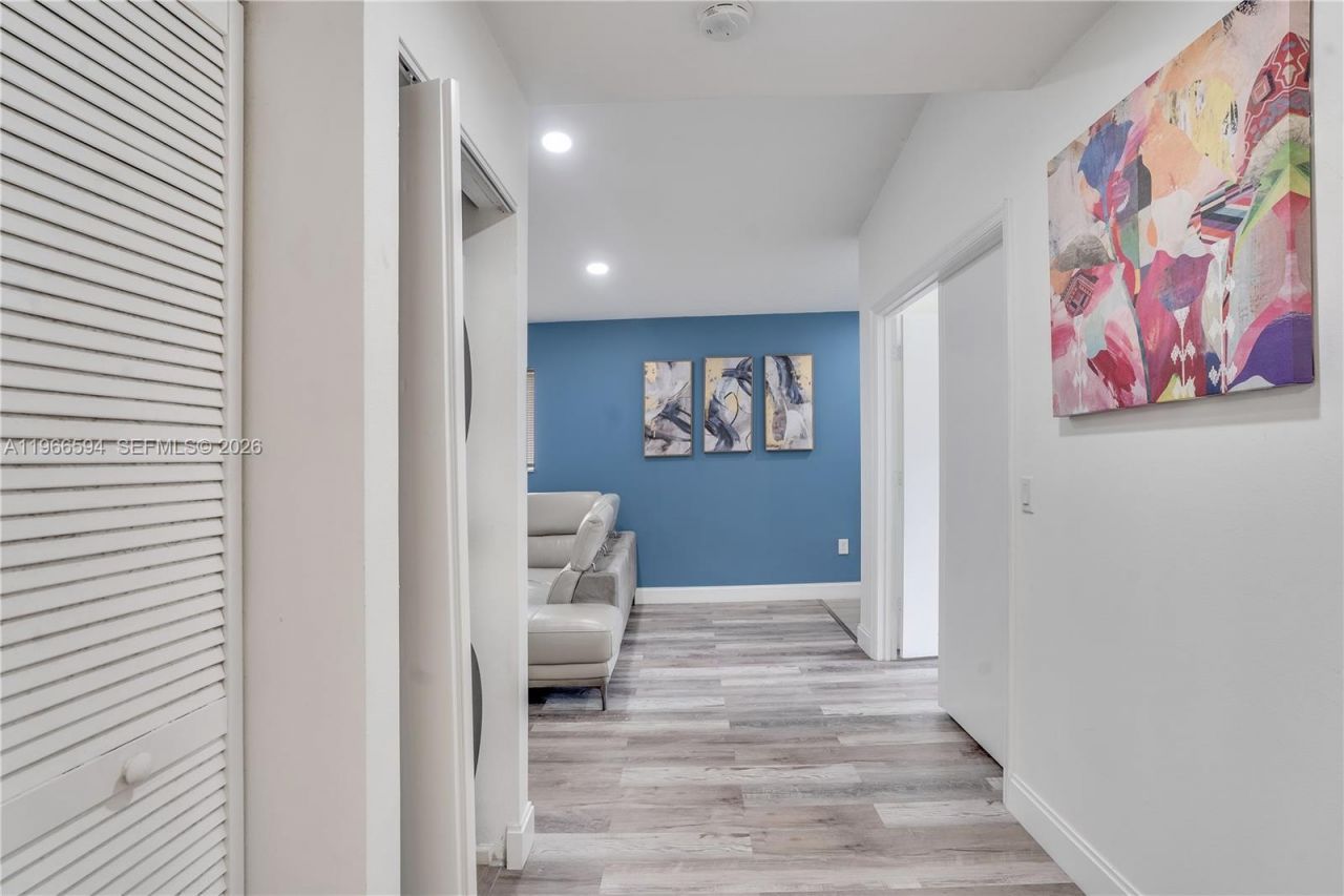 3790 N Jog Rd , Unit 206, West Palm Beach, FL 33411 Photo