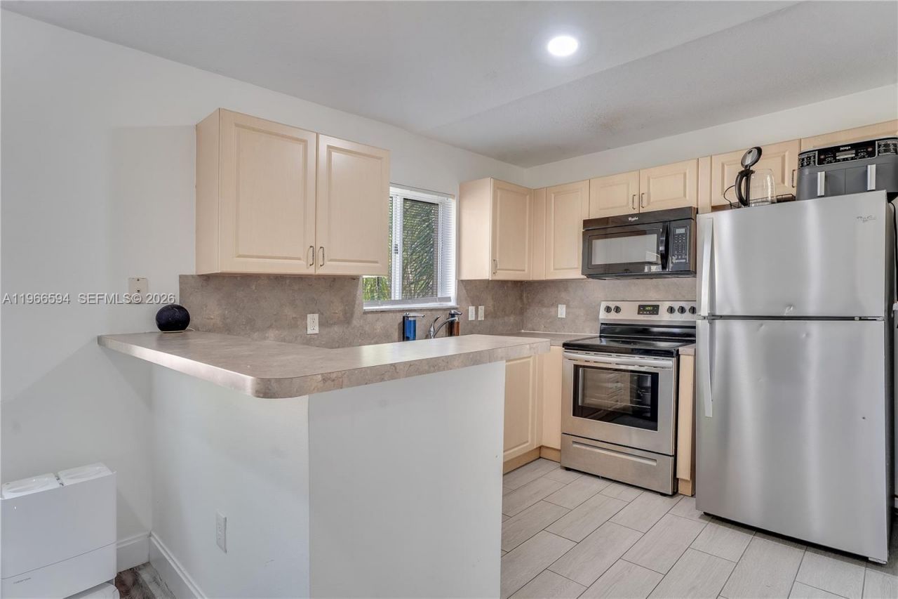 3790 N Jog Rd , Unit 206, West Palm Beach, FL 33411 Photo