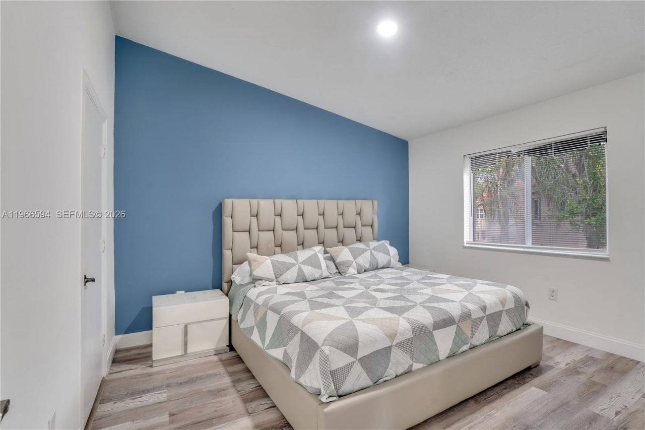 3790 N Jog Rd , Unit 206, West Palm Beach, FL 33411 Photo