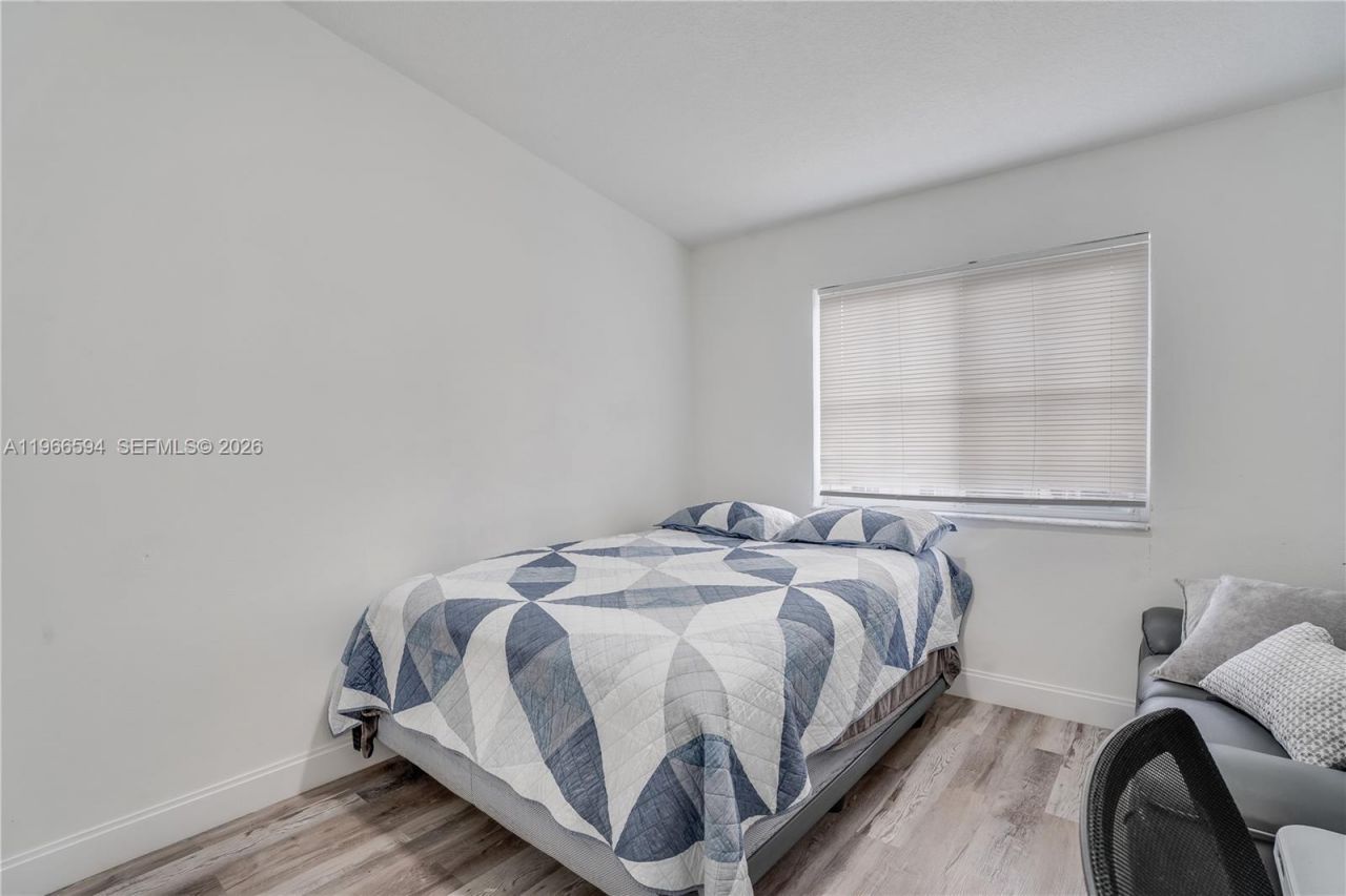 3790 N Jog Rd , Unit 206, West Palm Beach, FL 33411 Photo