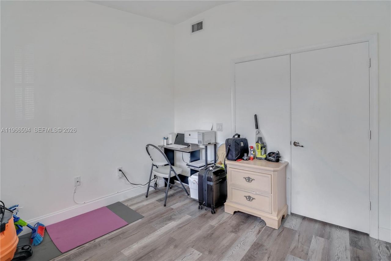 3790 N Jog Rd , Unit 206, West Palm Beach, FL 33411 Photo