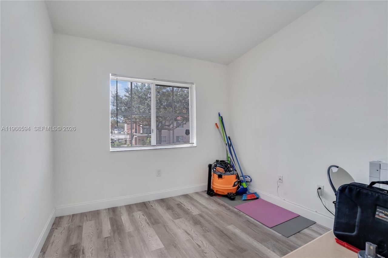 3790 N Jog Rd , Unit 206, West Palm Beach, FL 33411 Photo