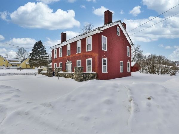 32 Main Street, Plaistow, NH 03865