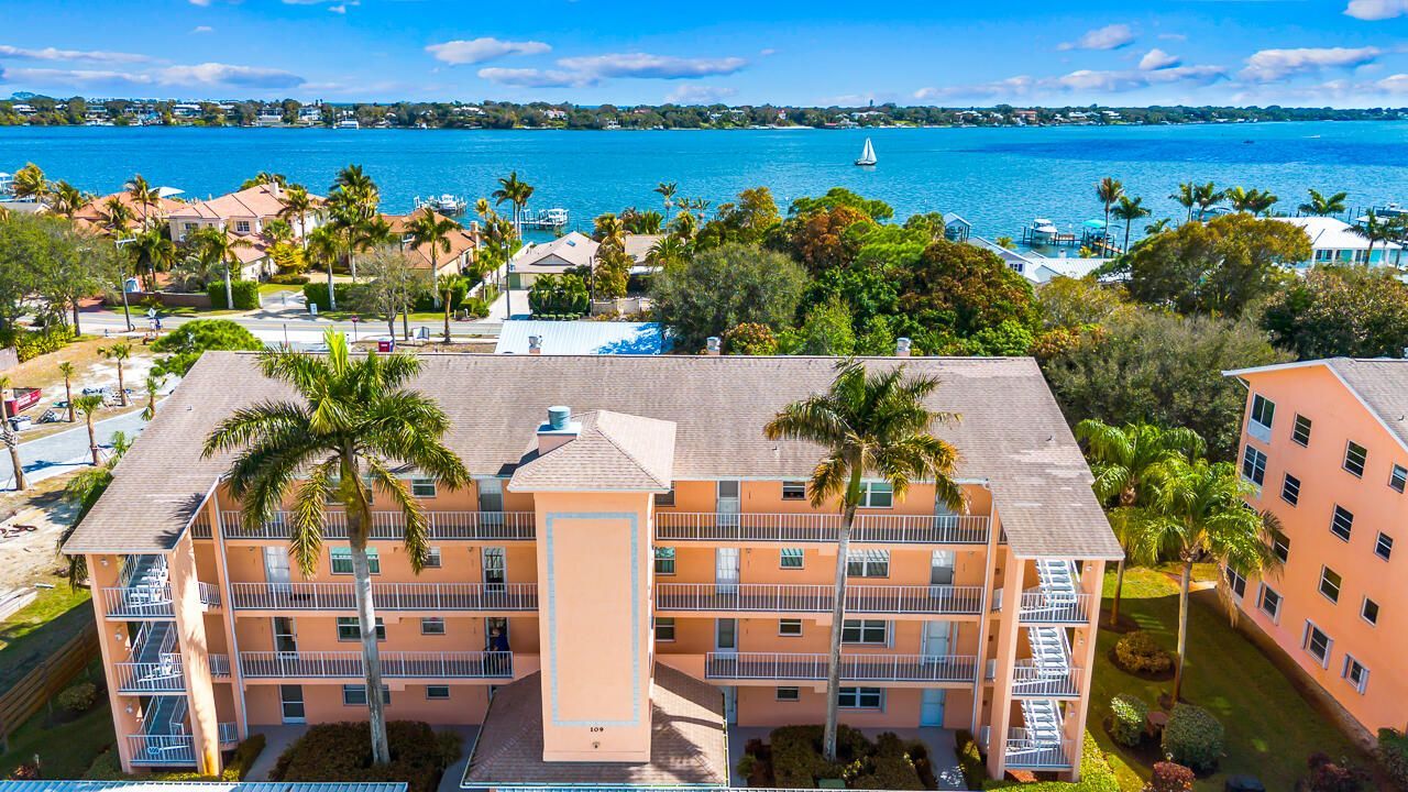 2950 SE Ocean Boulevard, Unit 109-304, Stuart, FL 34996 Photo