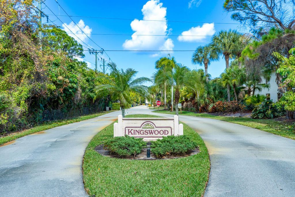 2950 SE Ocean Boulevard, Unit 109-304, Stuart, FL 34996 Photo