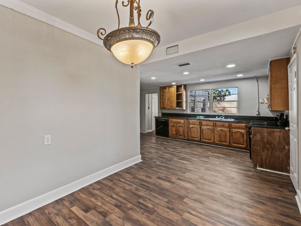 510 W Ash Street , Perry, FL 32347 Photo