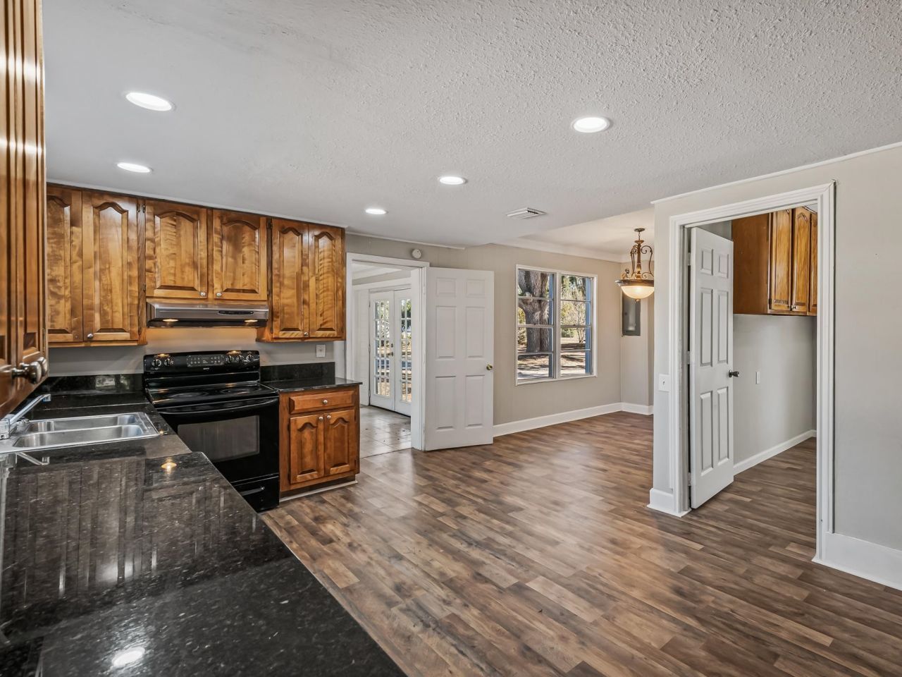 510 W Ash Street , Perry, FL 32347 Photo