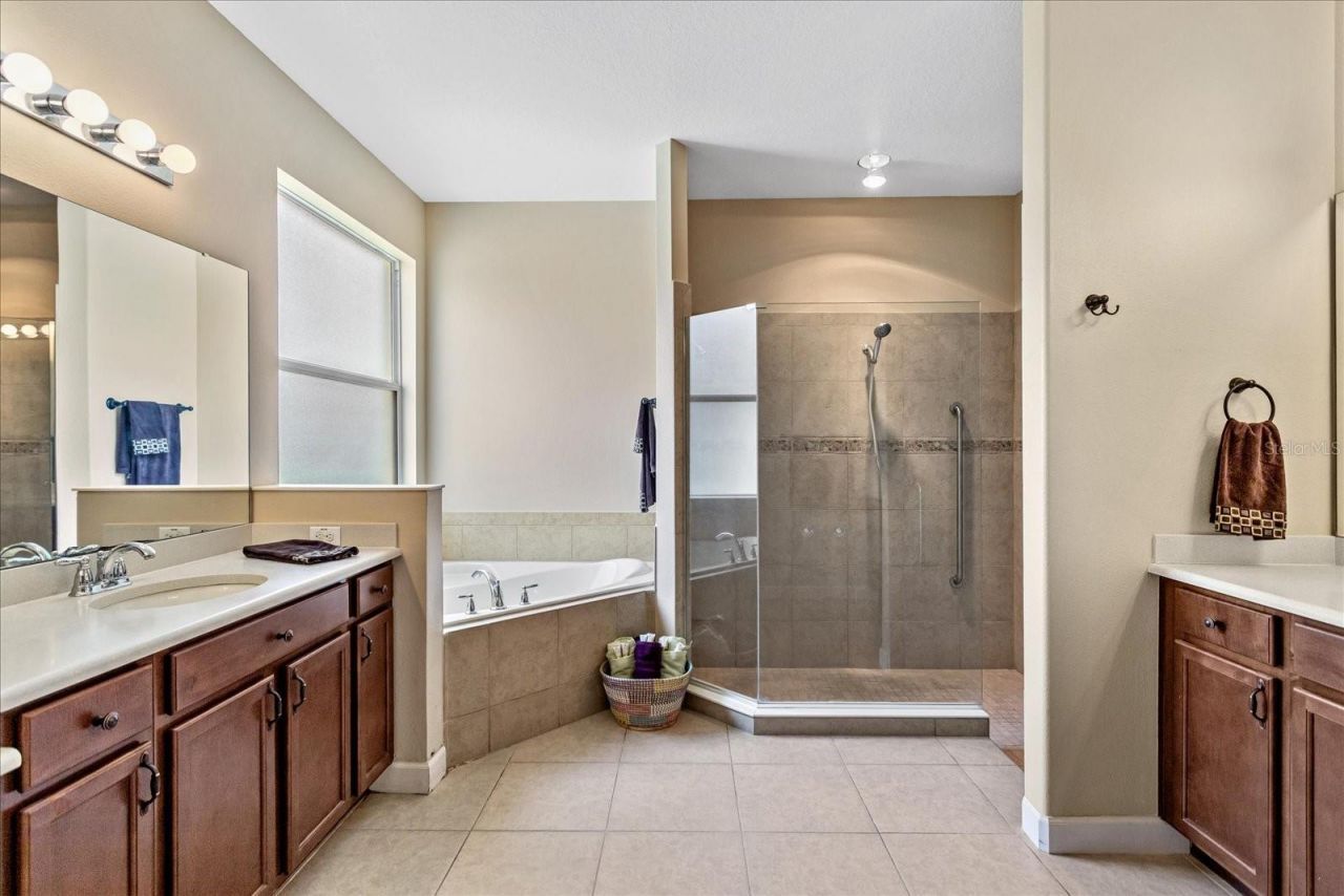 4743 Legacy Oaks Drive, Orlando, FL 32839 Photo