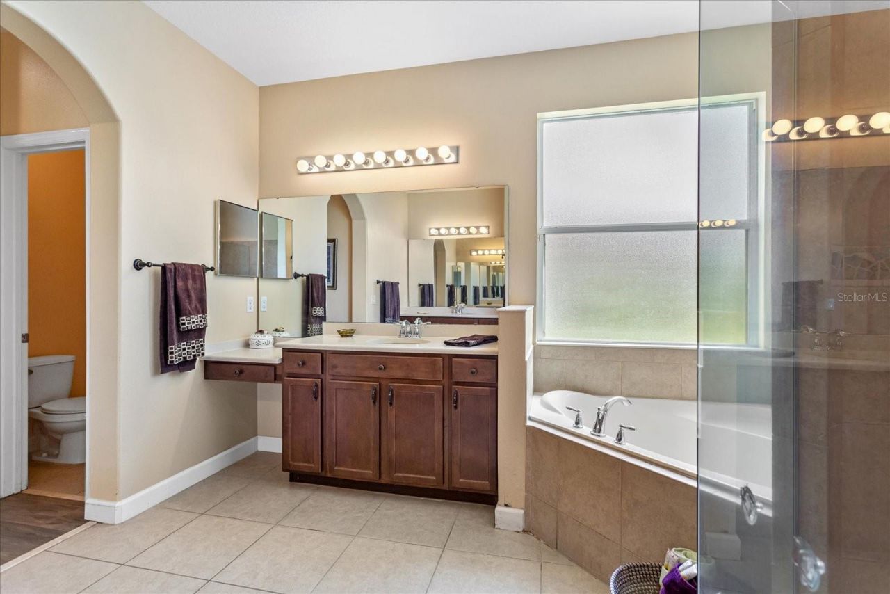 4743 Legacy Oaks Drive, Orlando, FL 32839 Photo