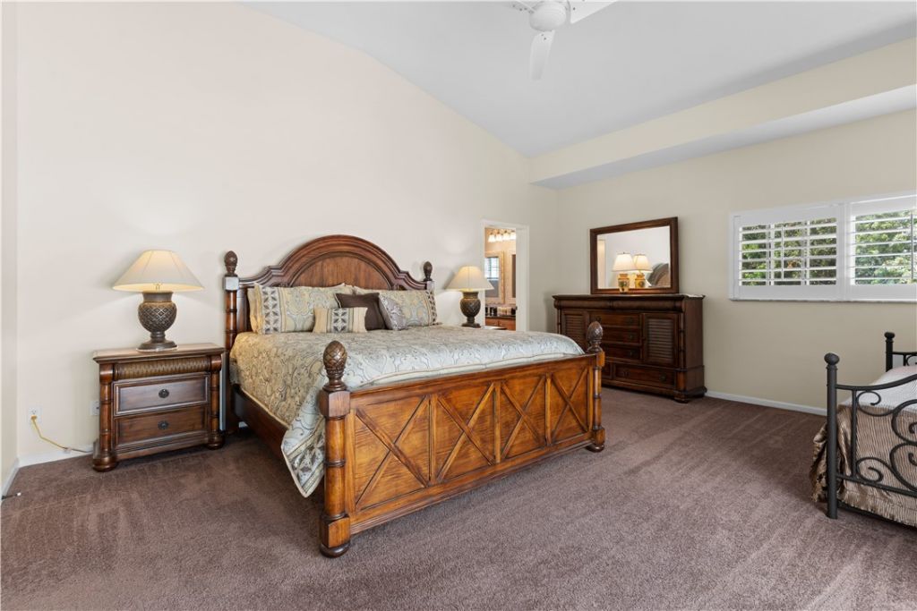 504 7th Square, Unit 201, Vero Beach, FL 32962 Photo