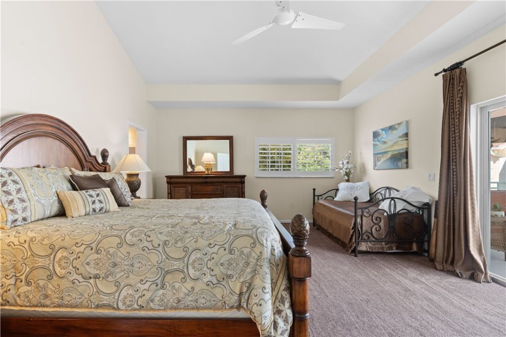 504 7th Square, Unit 201, Vero Beach, FL 32962 Photo