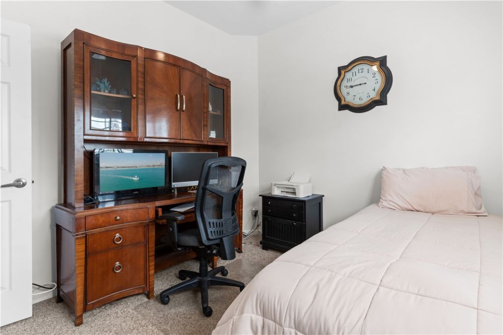 504 7th Square, Unit 201, Vero Beach, FL 32962 Photo