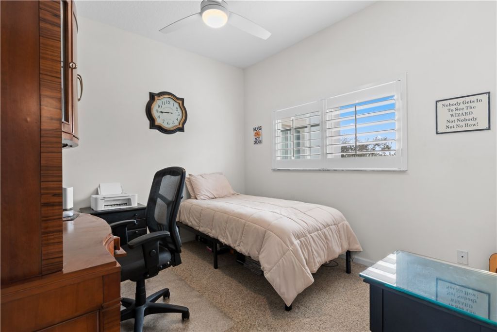 504 7th Square, Unit 201, Vero Beach, FL 32962 Photo