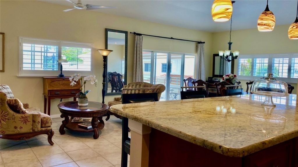 504 7th Square, Unit 201, Vero Beach, FL 32962 Photo