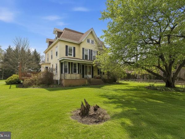 600 FARNSWORTH AVENUE, BORDENTOWN, NJ 08505