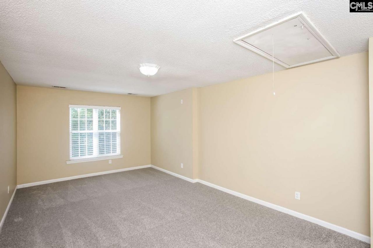 621 Cottontail Court  Photo 13