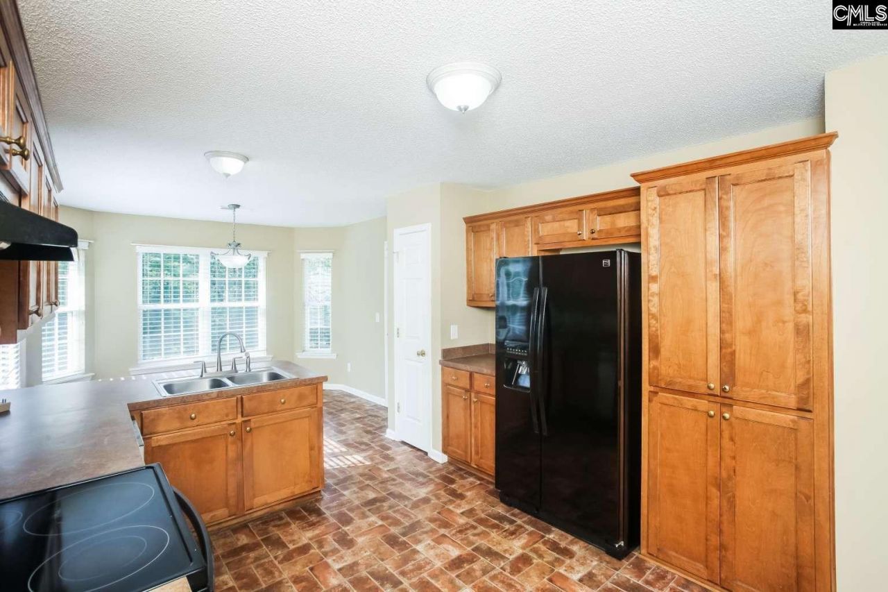 621 Cottontail Court  Photo 8