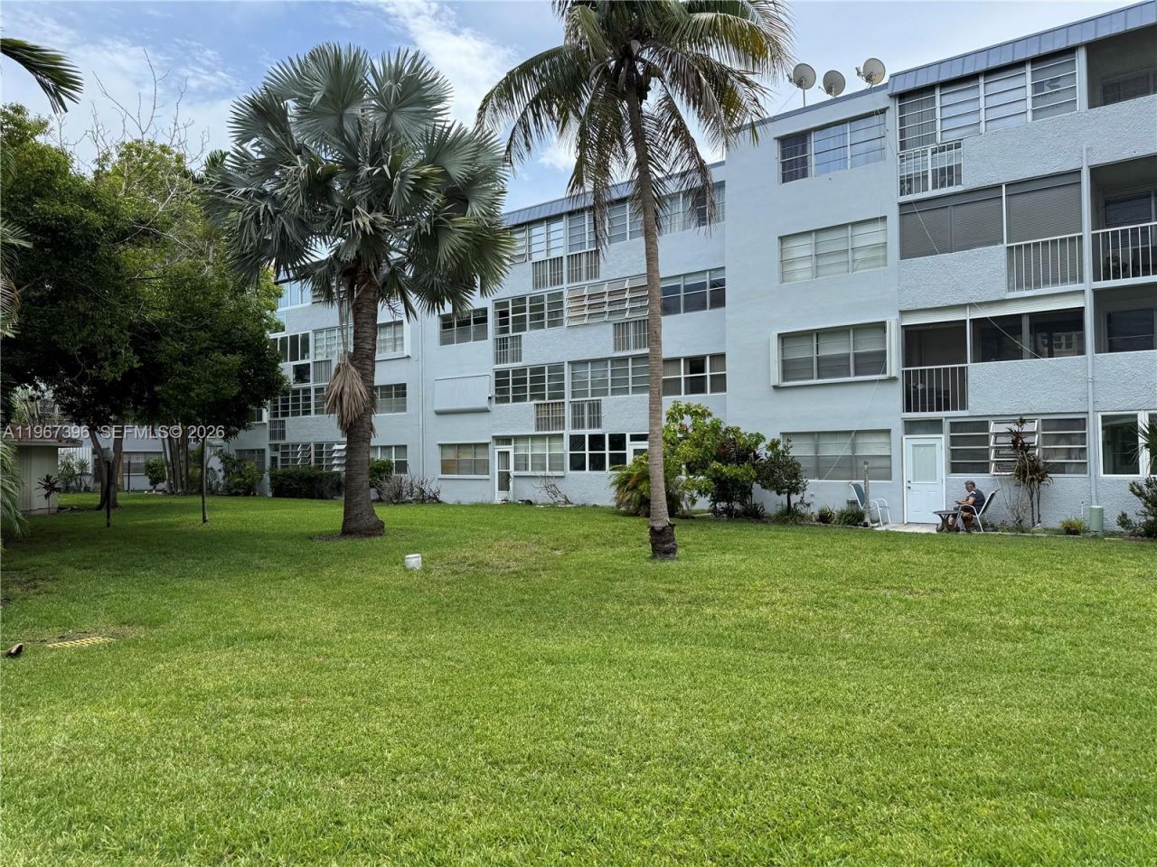 1333 E Hallandale Beach Blvd, Unit 444, Hallandale Beach, FL 33009 Photo