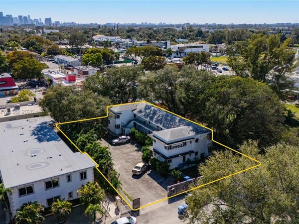 648 NE 80th St, Miami, FL 33138