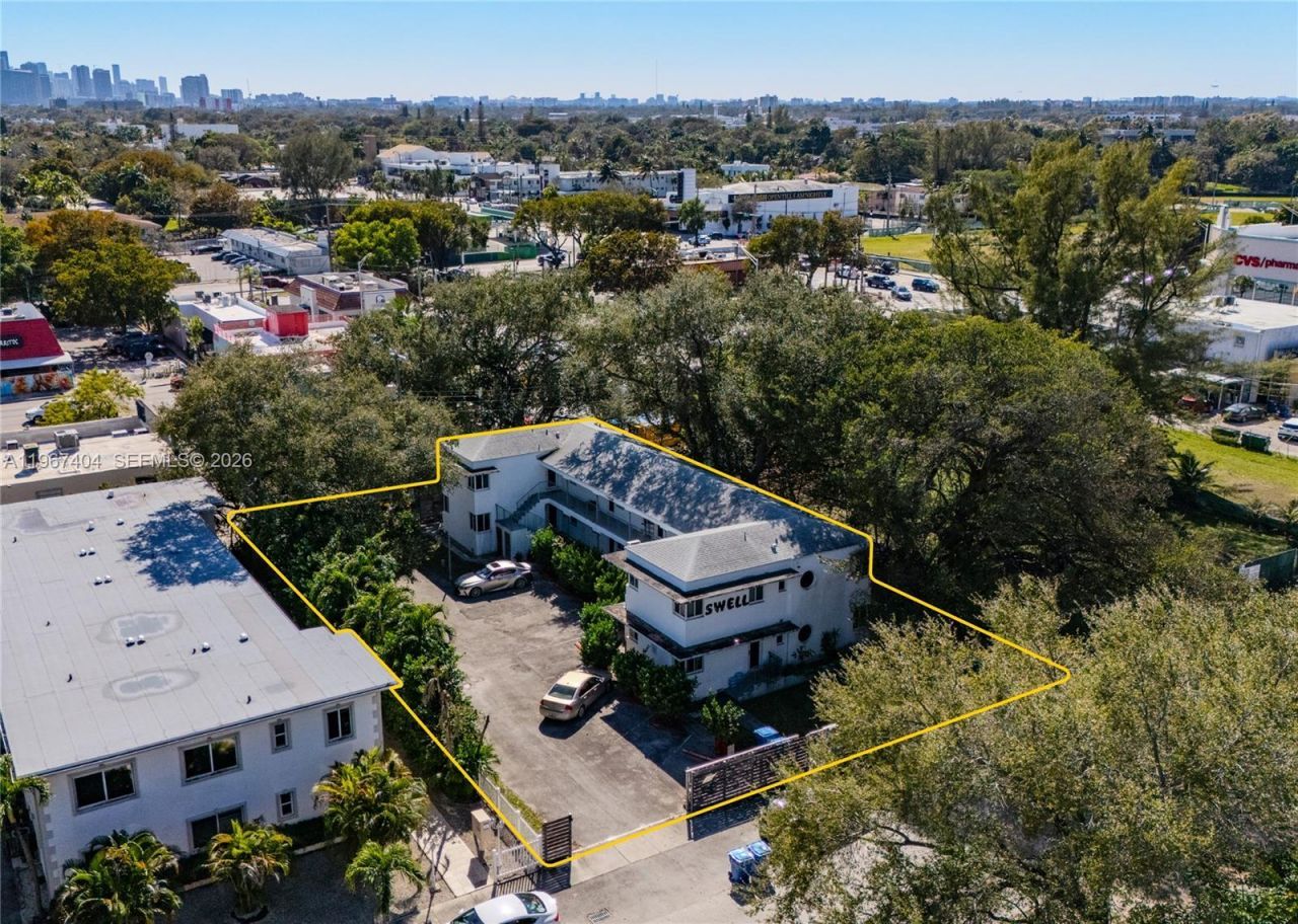 648 NE 80th St, Miami, FL 33138 Photo