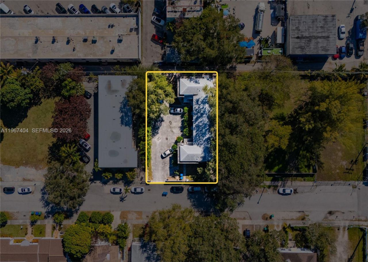 648 NE 80th St, Miami, FL 33138 Photo