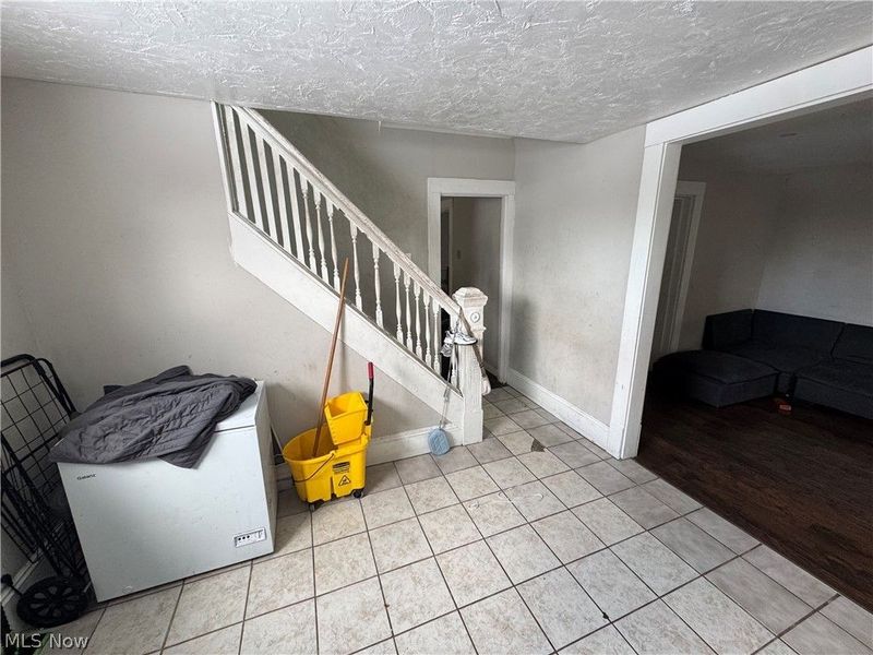 10605 Kimberley Avenue, Cleveland, OH 44108 Photo 14